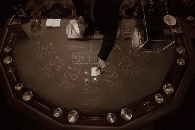 Ultimate Poker