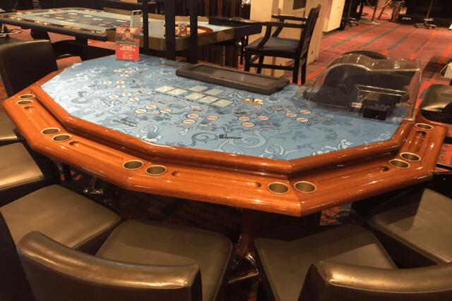 Ultimate Poker
